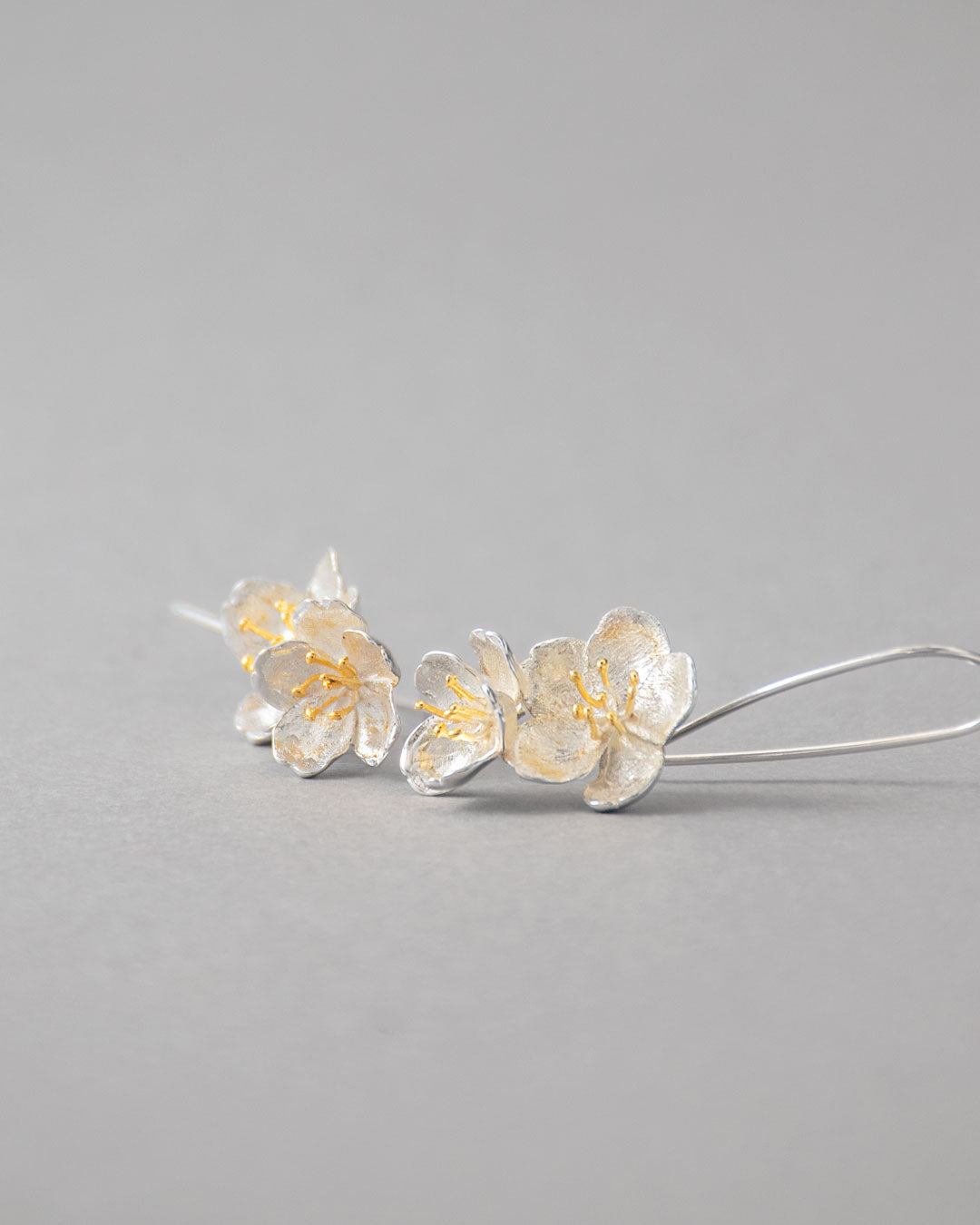 Wakasa Swaying Earrings