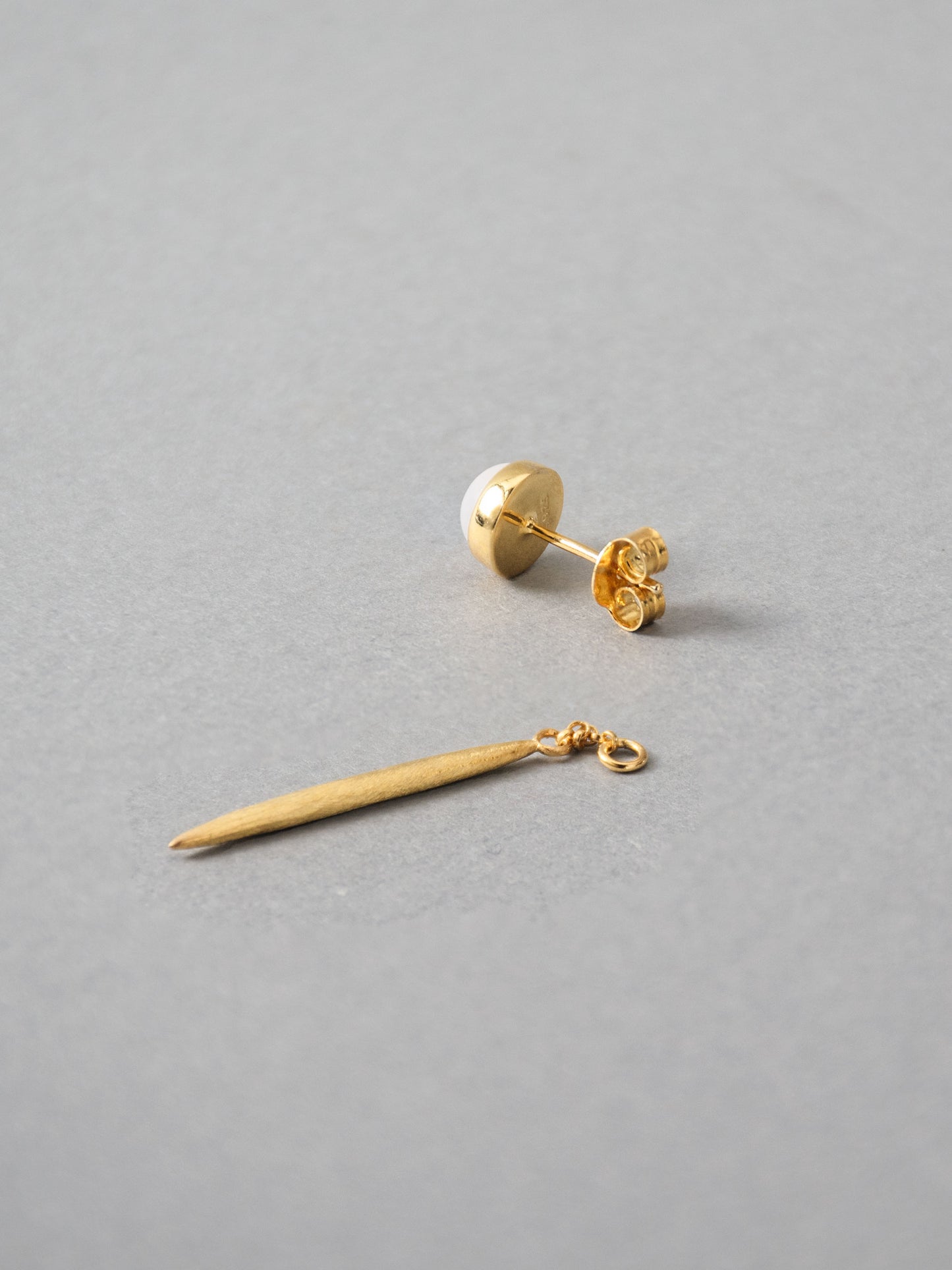 2-Way 6mm Summer-Colored Earrings