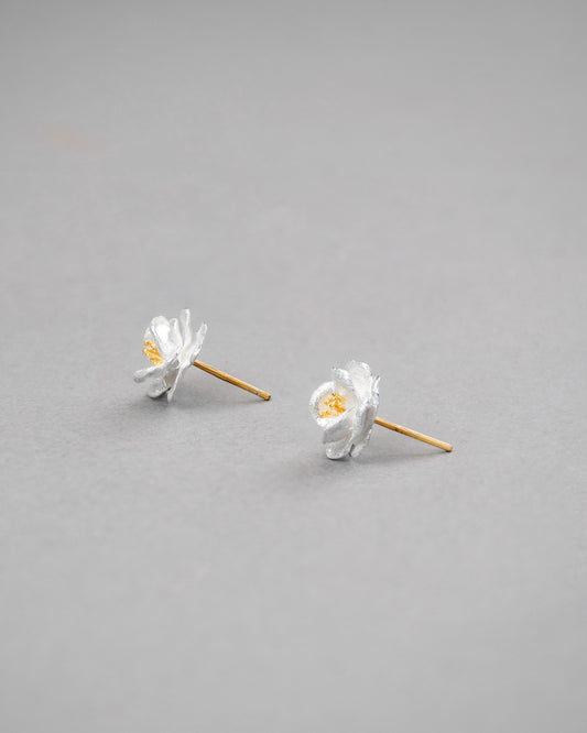 白椿 ピアス