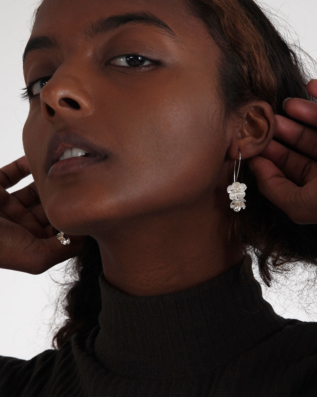 Wakasa Swaying Earrings