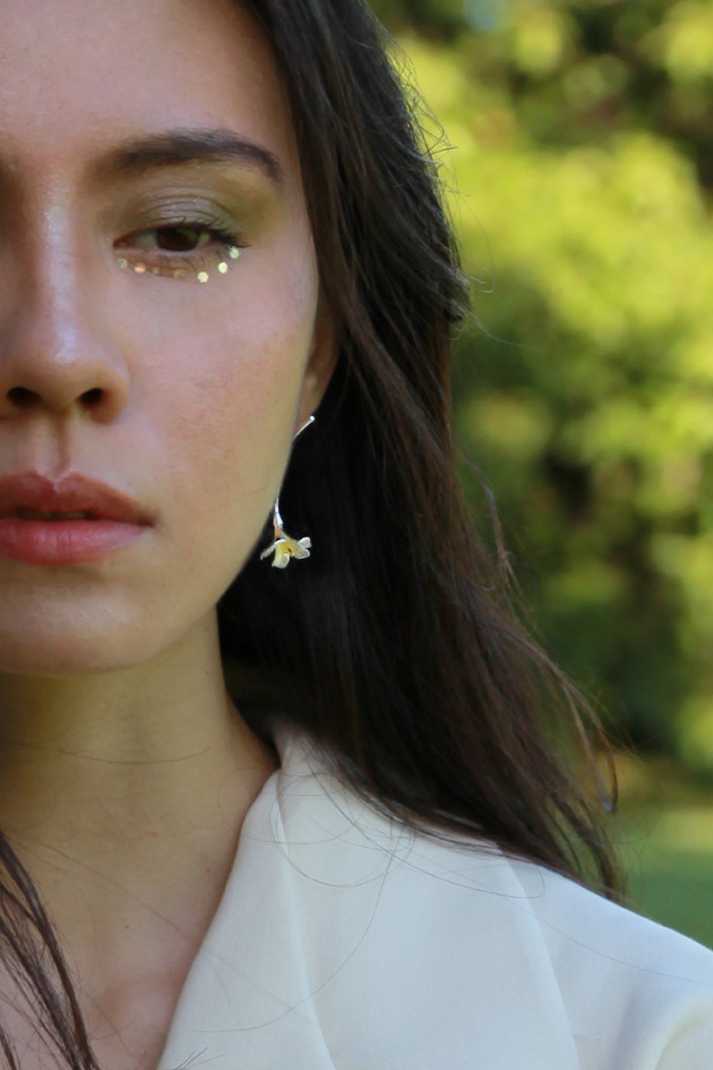 Freesia Hook Earrings